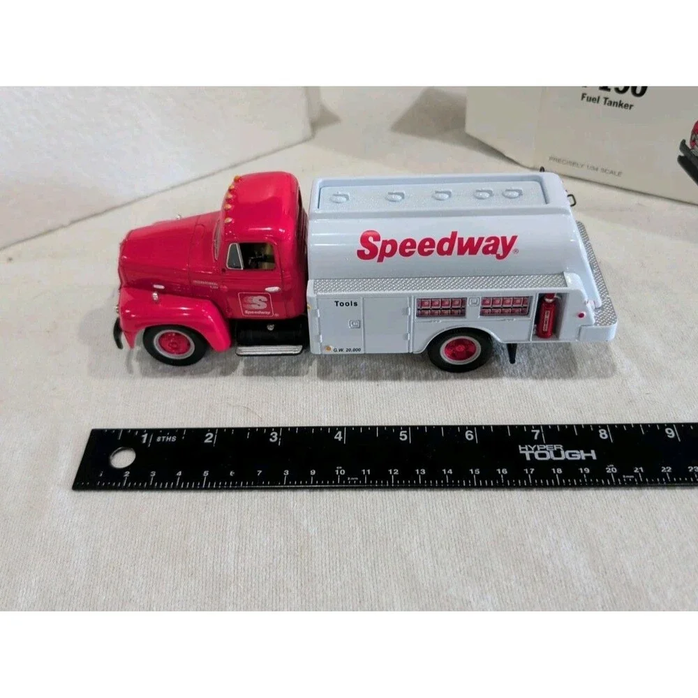 1996 First Gear, 1957 International R-190 Fuel Tanker, 1:34 Scale, Diecast, NIB